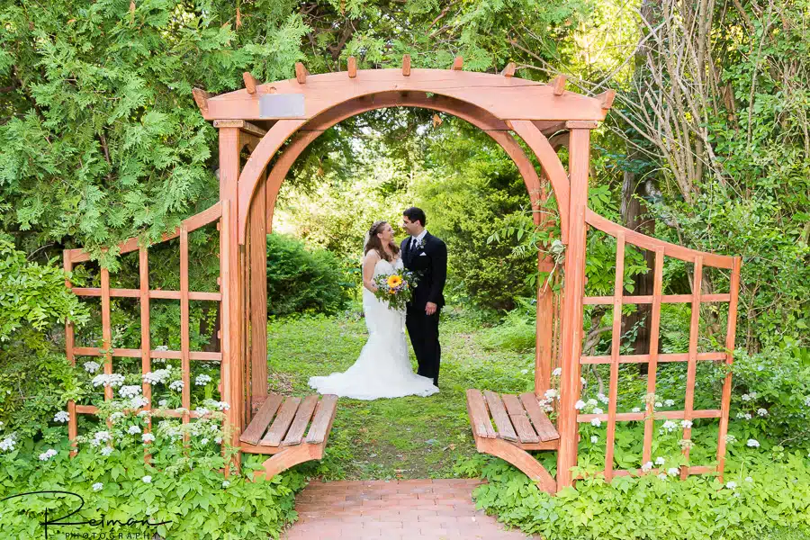 Rustic Wedding at Smith Barn in Peabody, Rustic Wedding, Wedding Photography, Wedding Photographer, Smith Barn Wedding Photographer, Smith Barn Wedding, Reiman Photography, Peabody Wedding Photographer