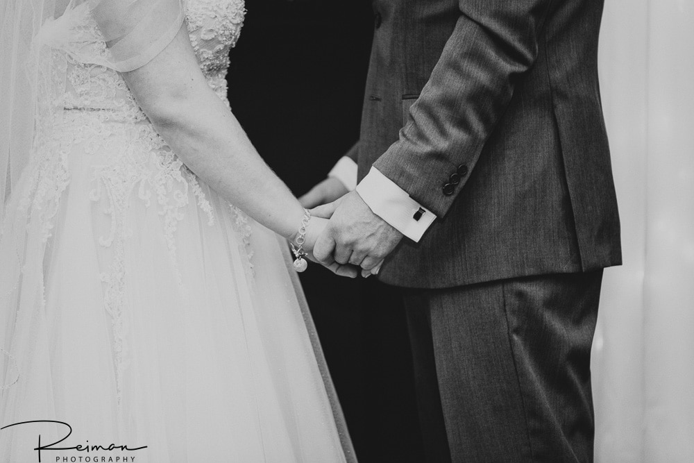 Chocksett Inn Wedding, Wedding Photographer, Wedding Photography, Chocksett Inn Preferred Vendor, Reiman Photography, Winter, December Wedding