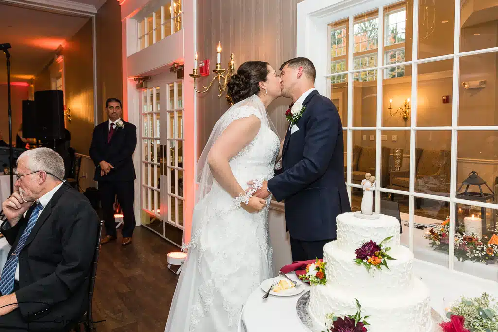 Chocksett Inn Wedding, Photography, Photographer, Reiman Photography, Fall, October