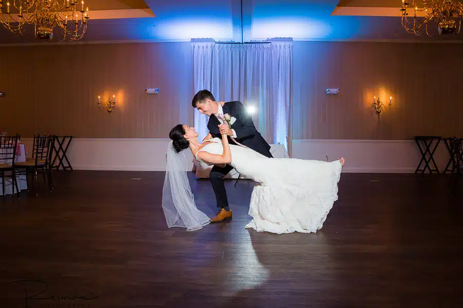 Elegant Wedding, Chocksett Inn Wedding, Wedding Photography, Wedding Photographer, Reiman Photography, Summer, August, Chocksett Inn, Elegant, Wedding