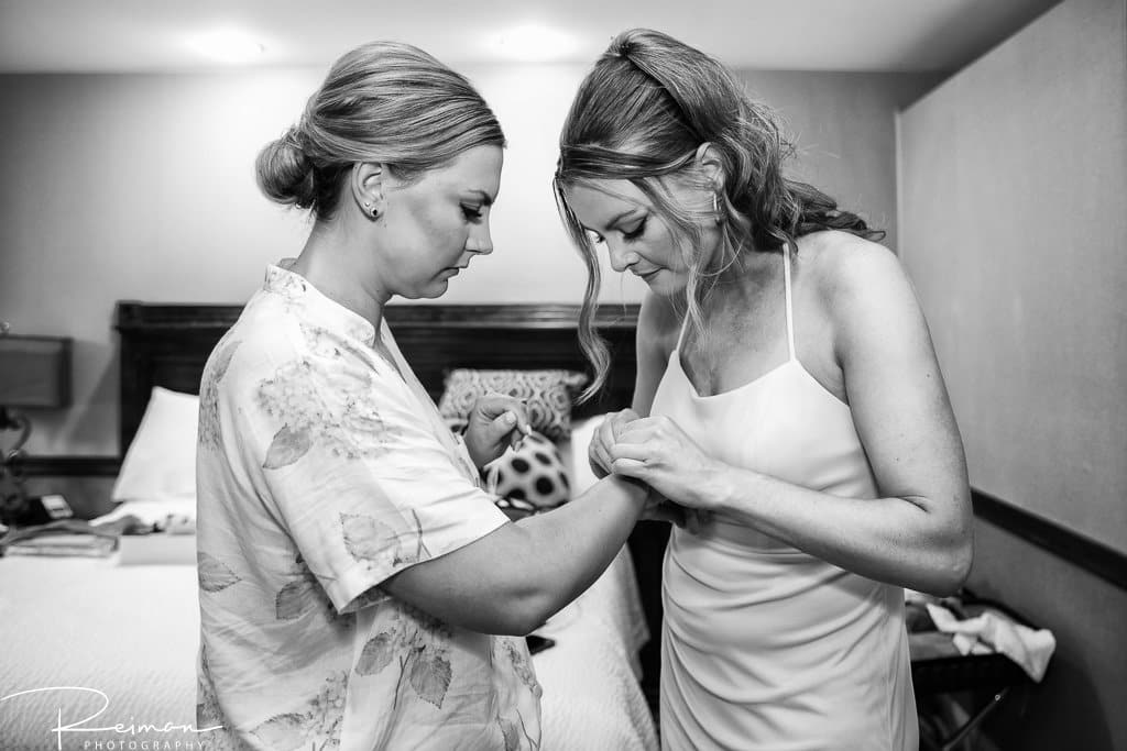 Colonial Hotel Wedding, Reiman Photography, Wedding Wedding Photography, Wedding Photographer, Wedding, Summer, Rainy