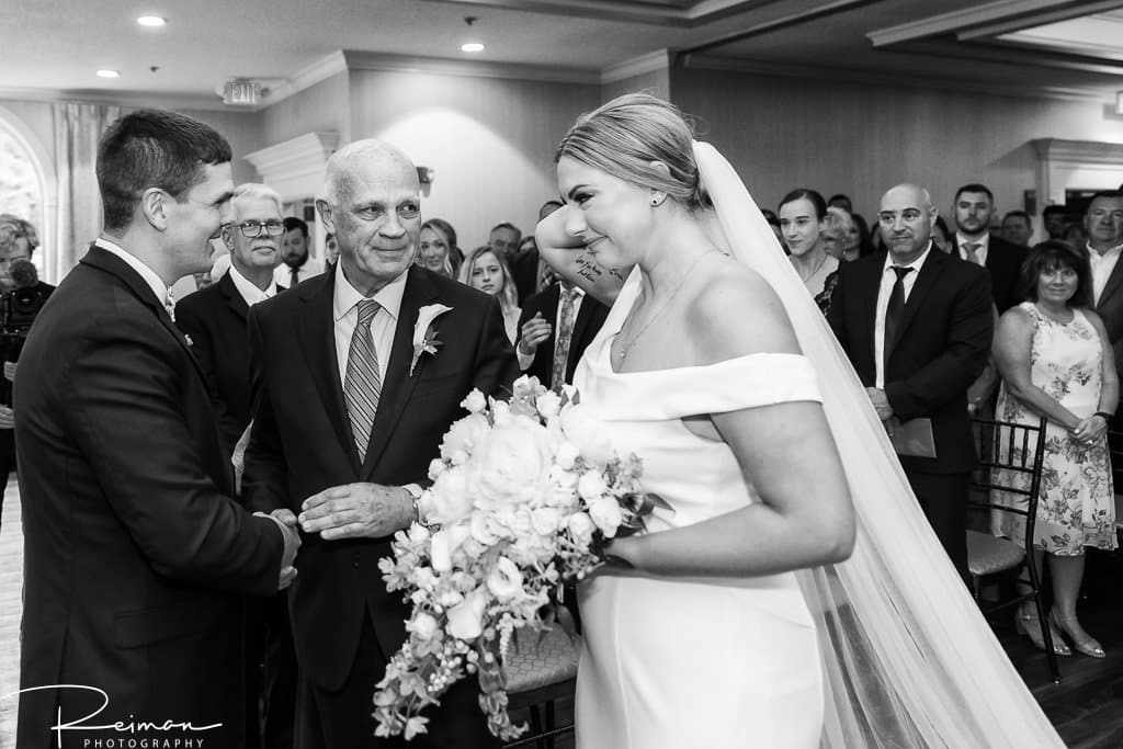 Colonial Hotel Wedding, Reiman Photography, Wedding Wedding Photography, Wedding Photographer, Wedding, Summer, Rainy