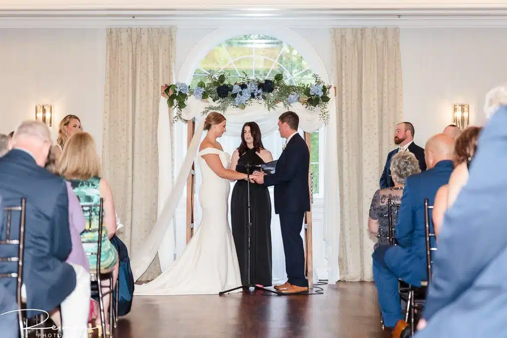 Colonial Hotel Wedding, Reiman Photography, Wedding Wedding Photography, Wedding Photographer, Wedding, Summer, Rainy