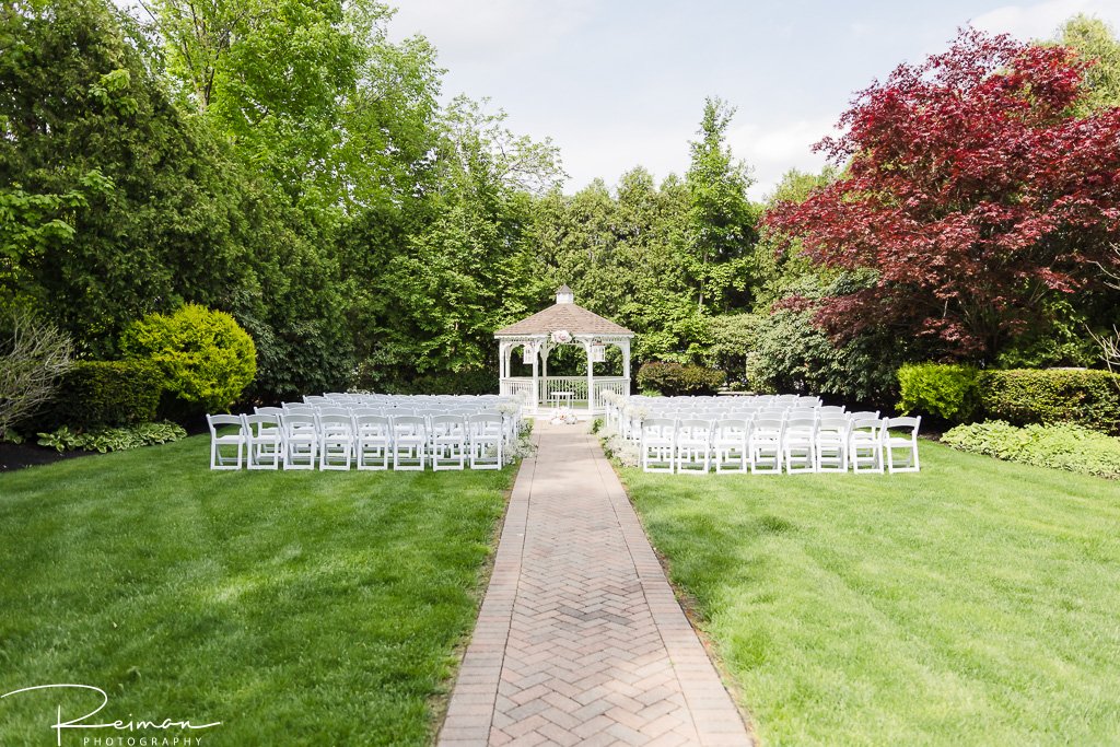 Chocksett Inn Wedding, Reiman Photography, Wedding, Chocksett Inn, Spring, May, Worcester Wedding Photographer, Boston Wedding Photographer, Chocksett Inn Wedding Photographer