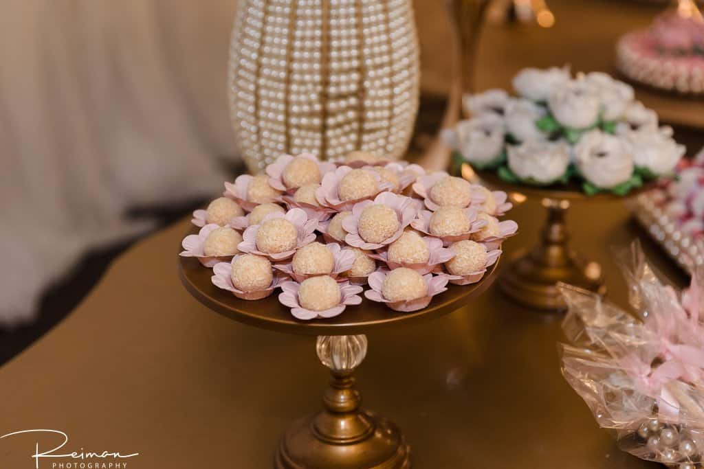 Chocksett Inn Wedding, Reiman Photography, Wedding, Chocksett Inn, Spring, May, Worcester Wedding Photographer, Boston Wedding Photographer, Chocksett Inn Wedding Photographer