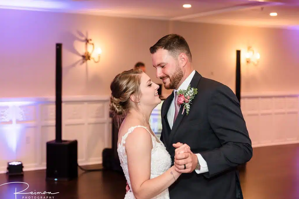 The Villa at Ridder Country Club, Wedding, Reiman Photography, September, East Bridgewater, Bride, Groom, Wedding Photographer, Wedding Photography