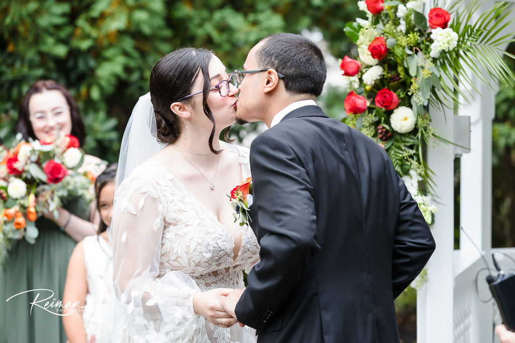 Chocksett Inn, Wedding, Fall Wedding, Chocksett Inn Wedding Photographer, Worcester Wedding Photographer, Boston Wedding Photographer, Reiman Photography Sterling Wedding Photographer