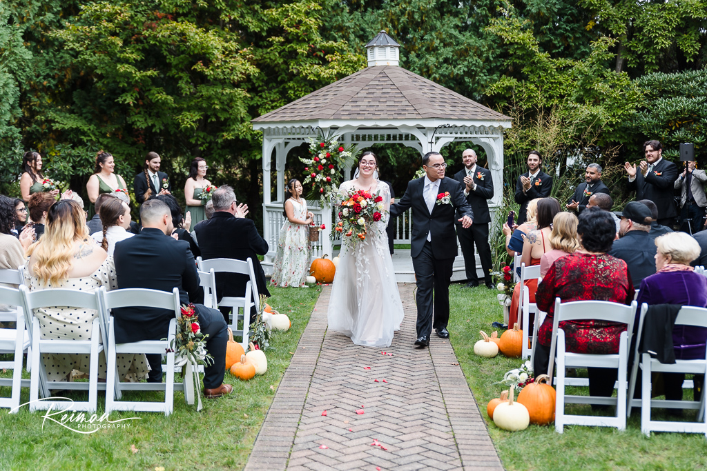 Chocksett Inn, Wedding, Fall Wedding, Chocksett Inn Wedding Photographer, Worcester Wedding Photographer, Boston Wedding Photographer, Reiman Photography Sterling Wedding Photographer