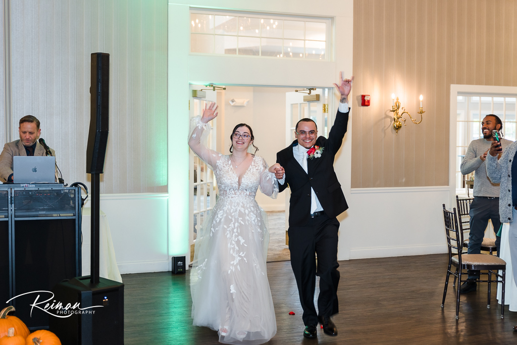 Chocksett Inn, Wedding, Fall Wedding, Chocksett Inn Wedding Photographer, Worcester Wedding Photographer, Boston Wedding Photographer, Reiman Photography Sterling Wedding Photographer