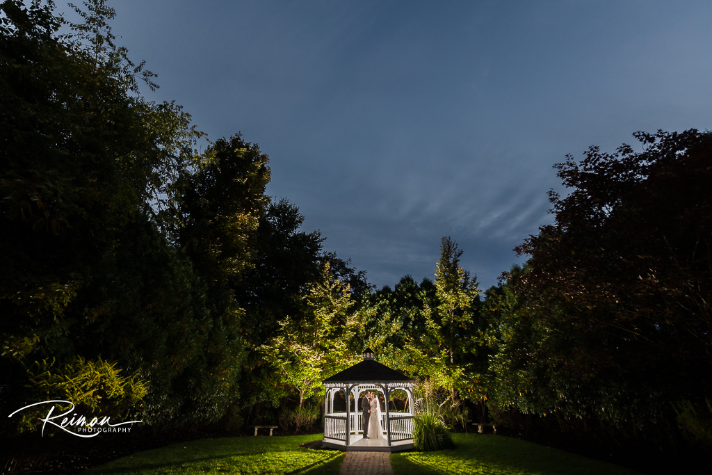 Chocksett Inn, Wedding, Fall Wedding, Chocksett Inn Wedding Photographer, Worcester Wedding Photographer, Boston Wedding Photographer, Reiman Photography Sterling Wedding Photographer