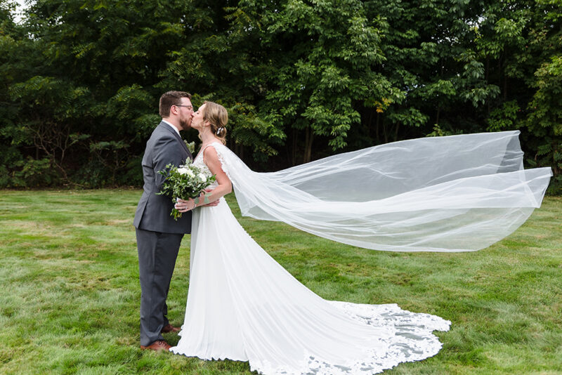 Wedding at the Barn at Wight Farm, Wedding, Barn at Wight Farm, Reiman Photography, Worcester Wedding Photographer, Boston Wedding Photographer, Sturbridge Wedding Photographer, Summer Wedding, Barn Wedding