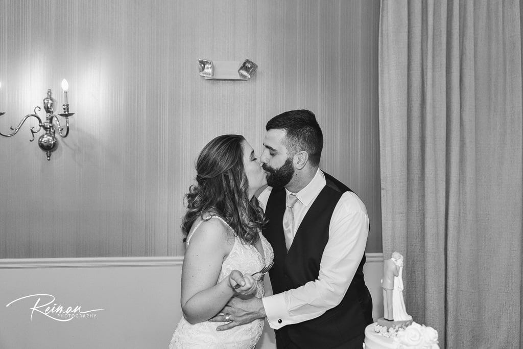Chocksett Inn, Wedding, Early Spring Wedding, Chocksett Inn Wedding Photographer, Worcester Wedding Photographer, Boston Wedding Photographer, Reiman Photography Sterling Wedding Photographer
