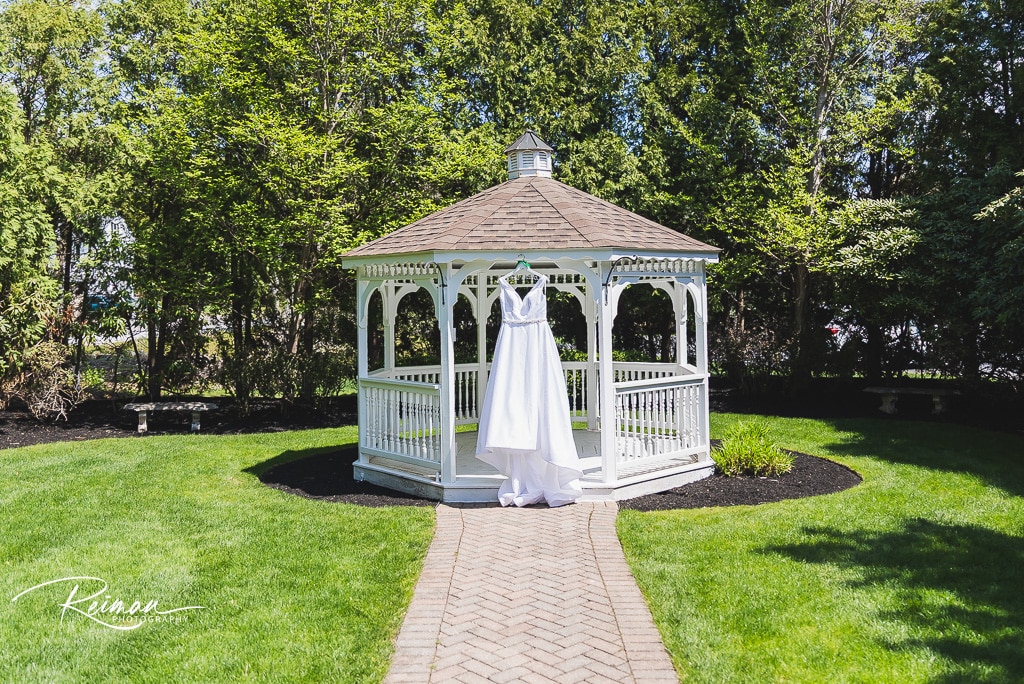Chocksett Inn, Wedding, Spring Wedding, Chocksett Inn Wedding Photographer, Worcester Wedding Photographer, Boston Wedding Photographer, Reiman Photography Sterling Wedding Photographer