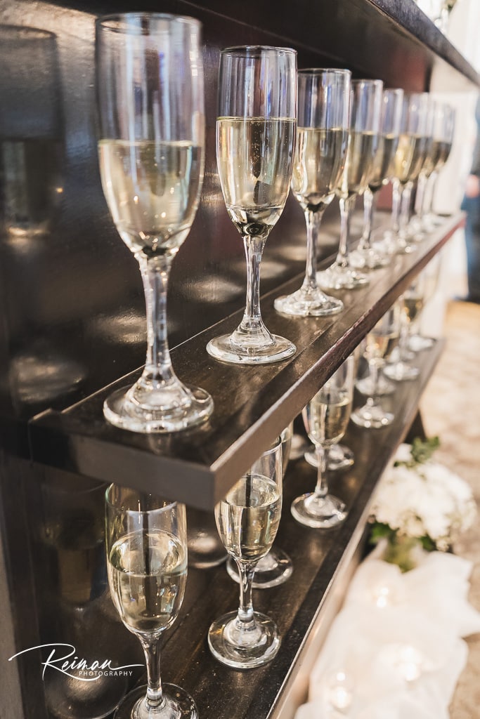 Chocksett Inn, Wedding, Spring Wedding, Chocksett Inn Wedding Photographer, Worcester Wedding Photographer, Boston Wedding Photographer, Reiman Photography Sterling Wedding Photographer